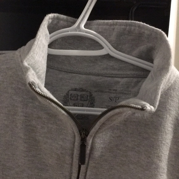 Cropped Sweater - Picture 4 of 6